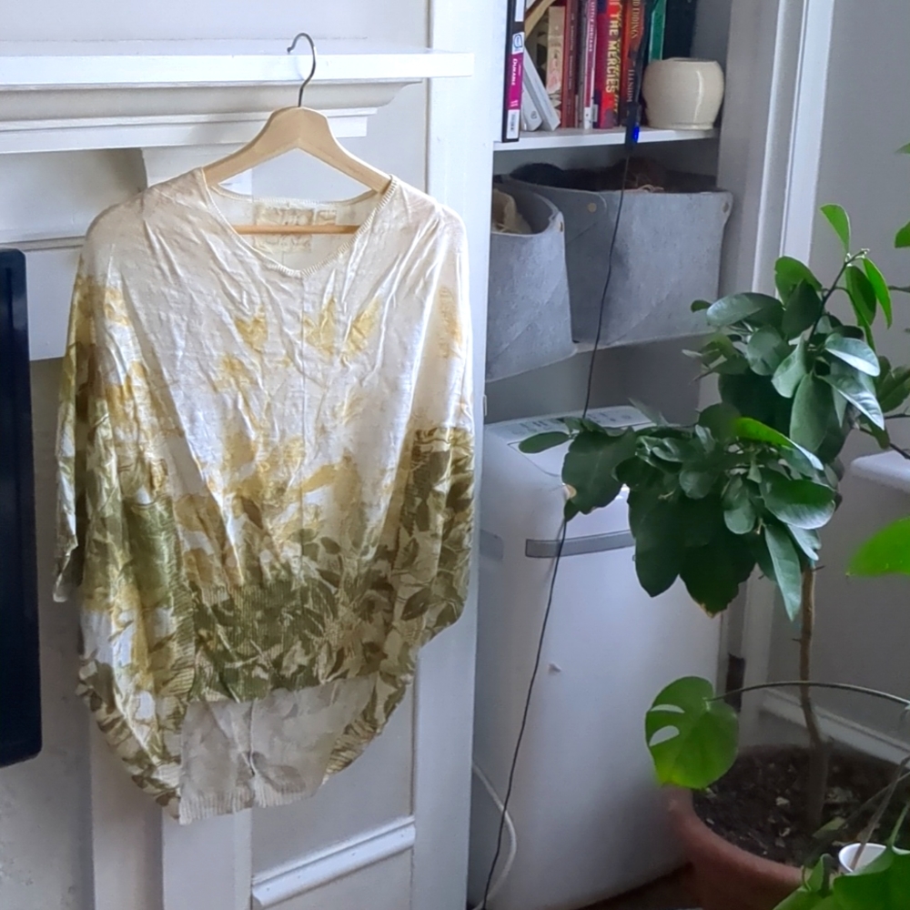 Dreamy Anthropologie top